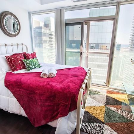 Micasa Suites - Modern Executive Condo Toronto Extérieur photo