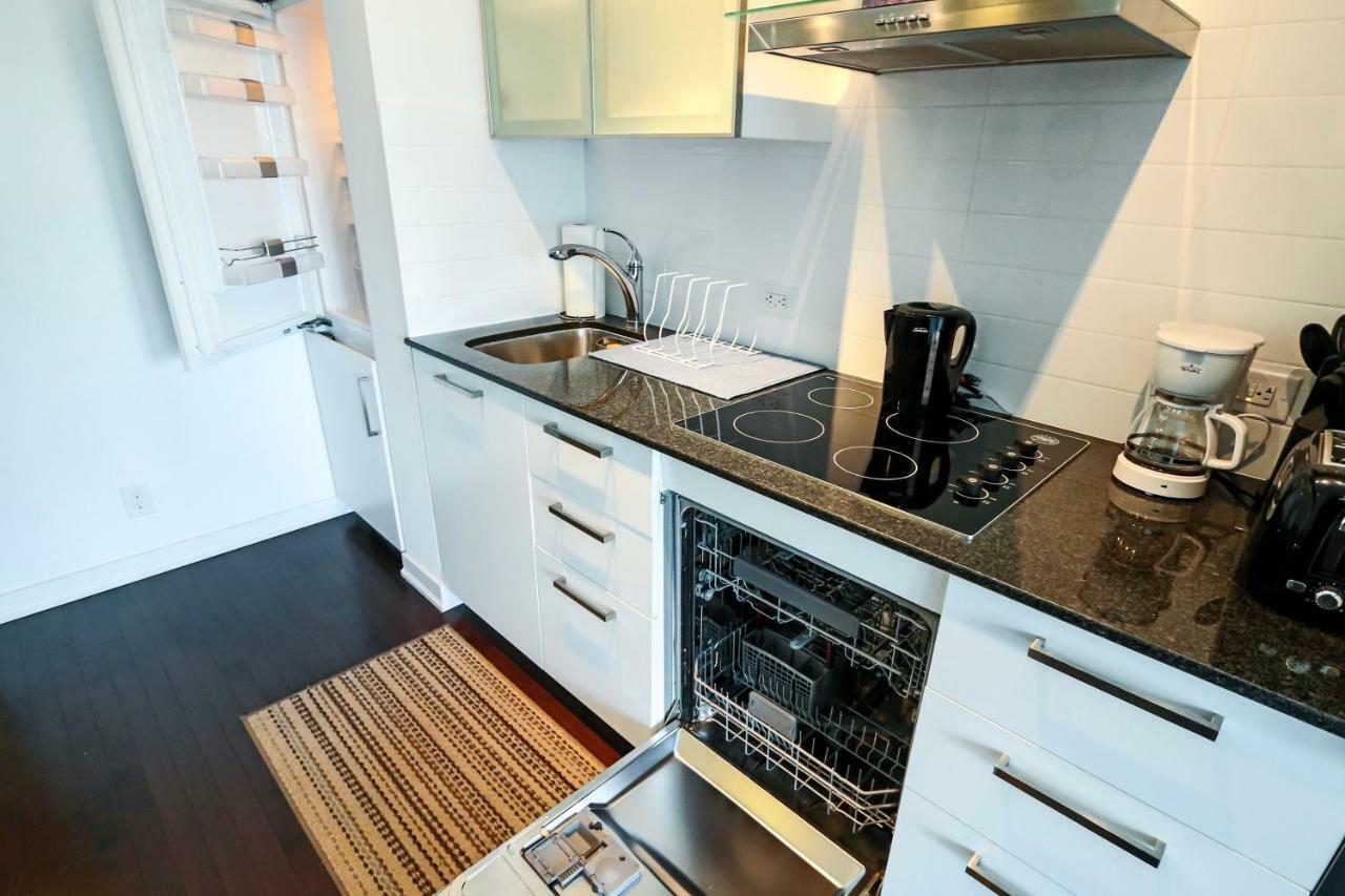 Micasa Suites - Modern Executive Condo Toronto Extérieur photo
