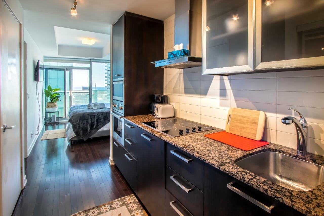Micasa Suites - Modern Executive Condo Toronto Extérieur photo